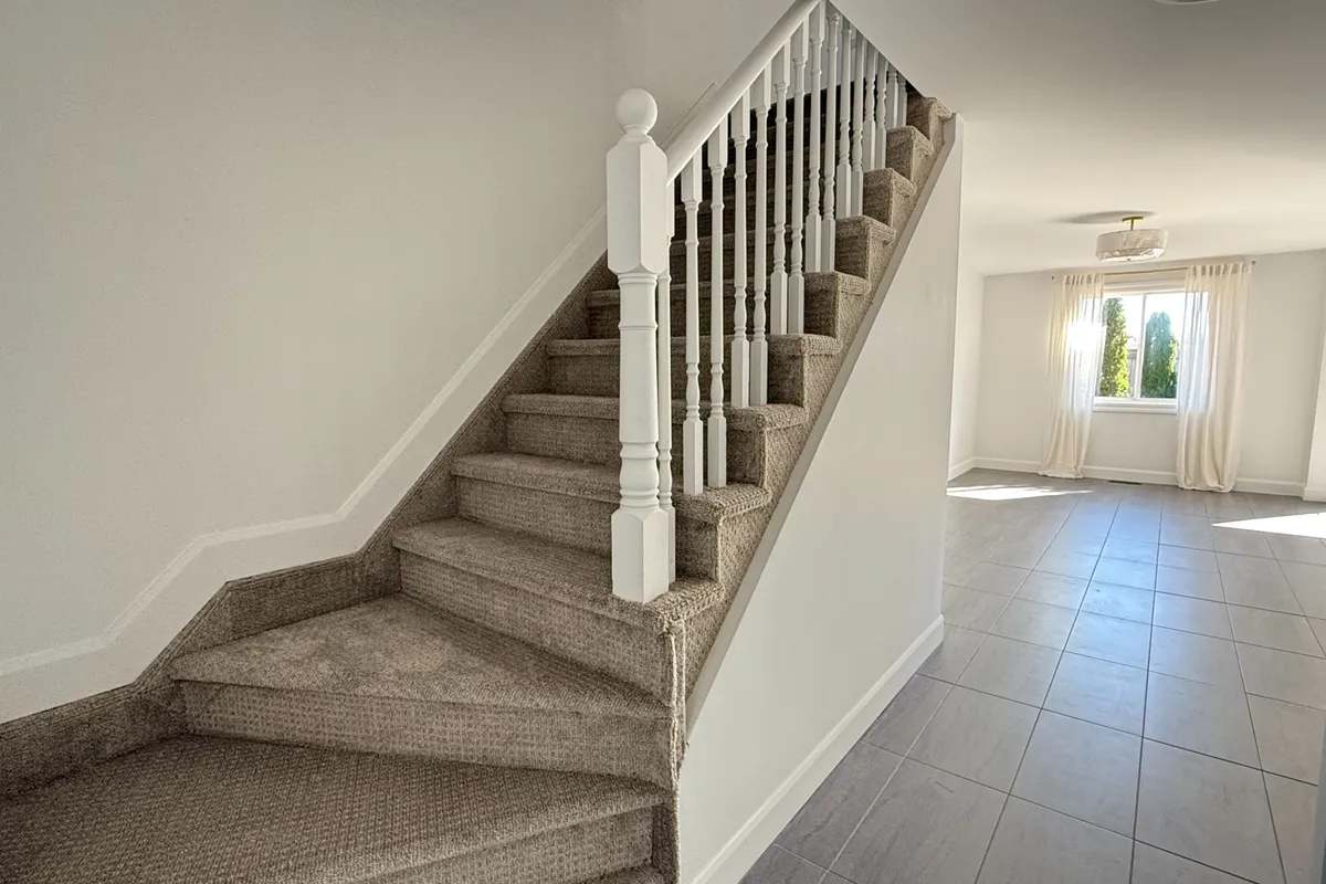 137 Courtney Crescent, ON L4N 5S9