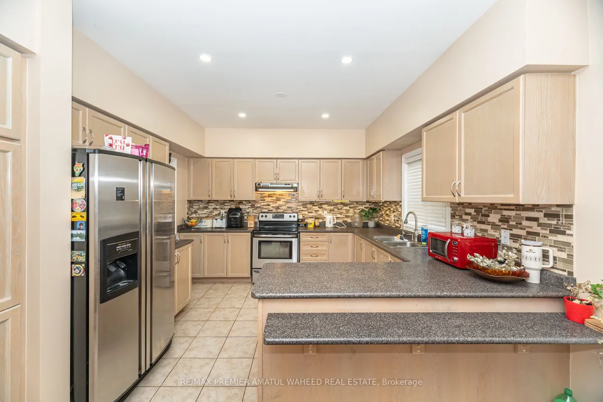 3 Imperial Crown Lane, ON L4N 0T3