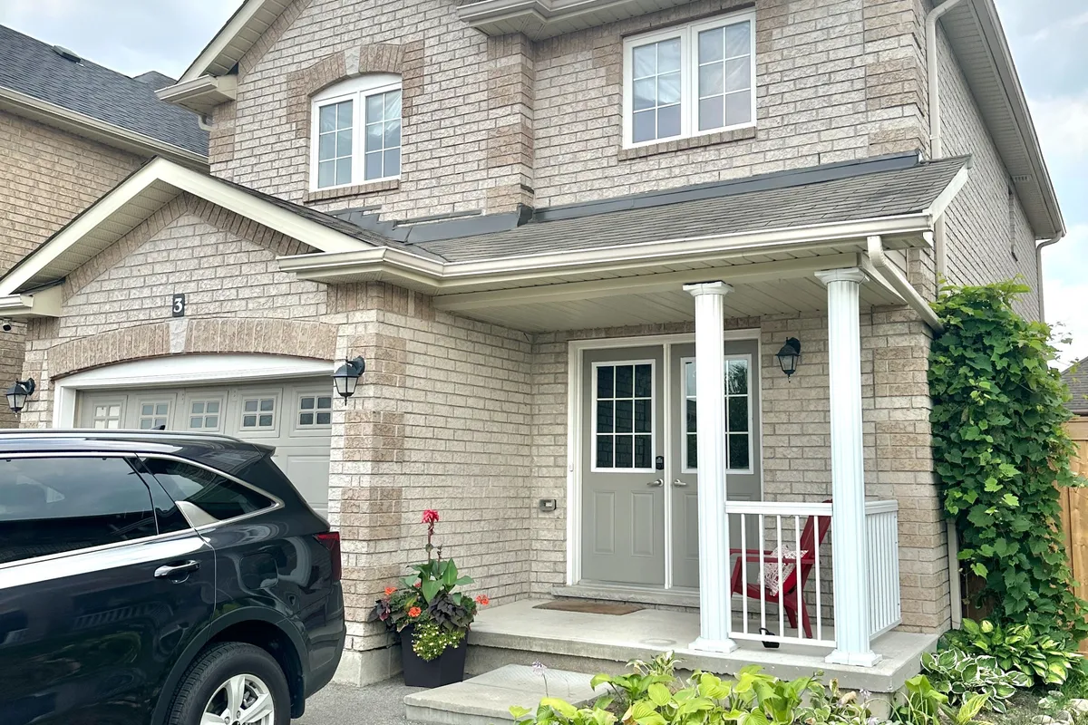 3 Crew Court, ON L4N 5S4