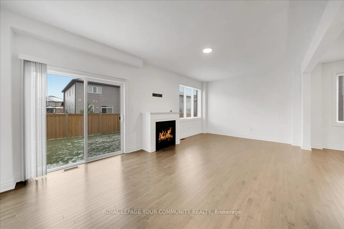 14 Lisa Street, ON L9E 0K8