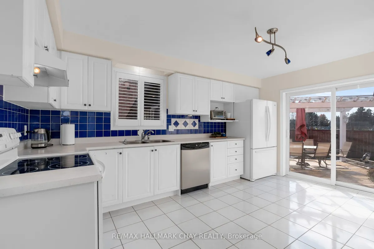 76 Hodgson Drive, ON L4N 7Z2