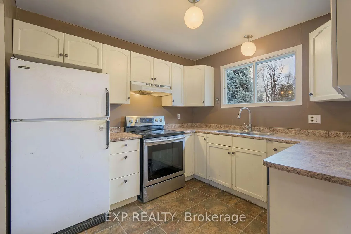 310 Crawford Street, ON L4N 3W8