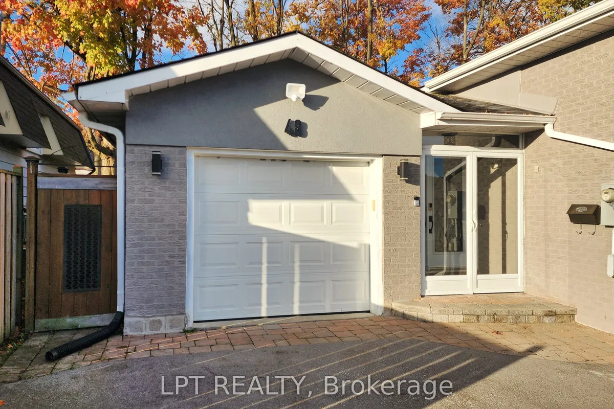 48 Maplehurst Crescent, ON L4M 4X2