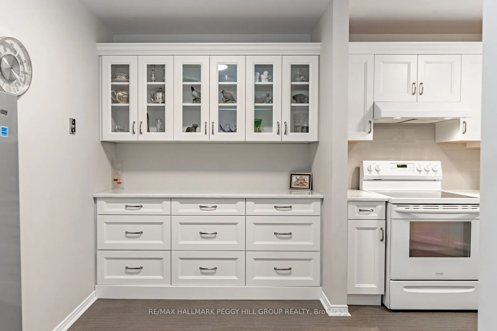 Condo Townhouse kitchen at 40 Museum Drive Orillia