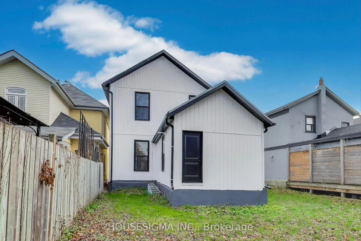 64 Birch Street, ON L9Y 2V1