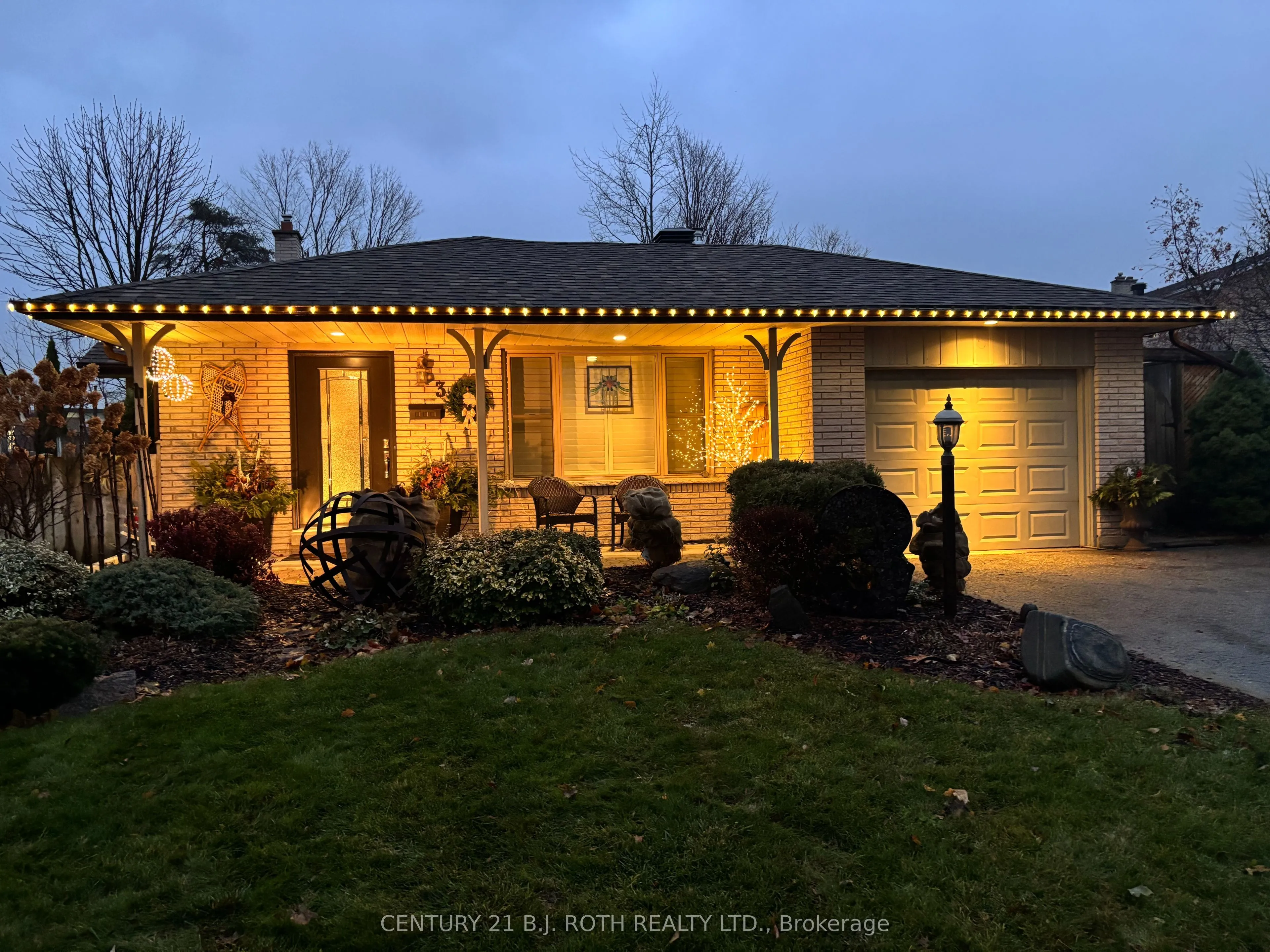 3 Marwendy Drive, ON L4M 4E6