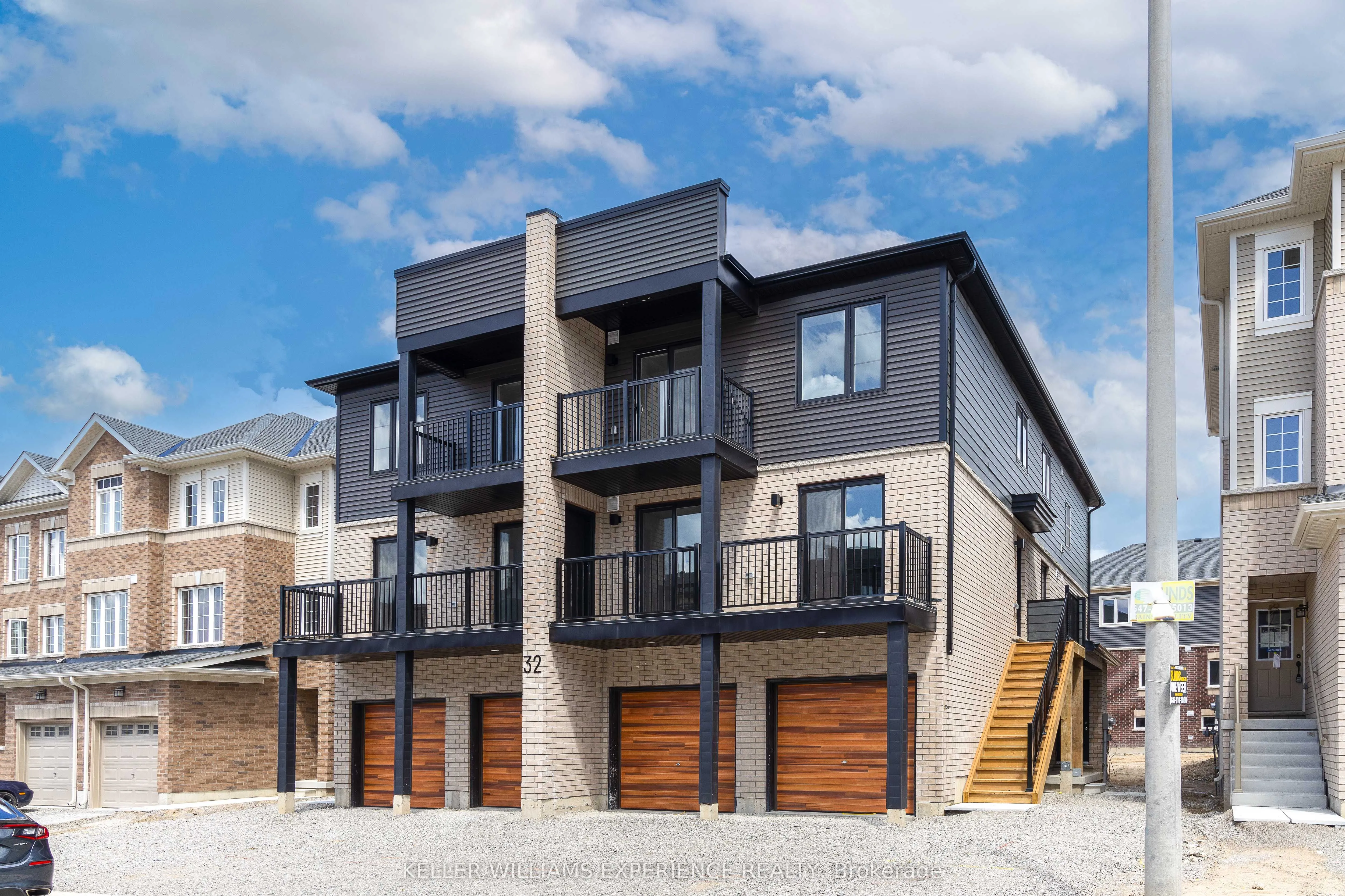 Condo Apartment 2 bedroom 1 bathroom at 32 Wagon Lane in Barrie - MLS# S12589430