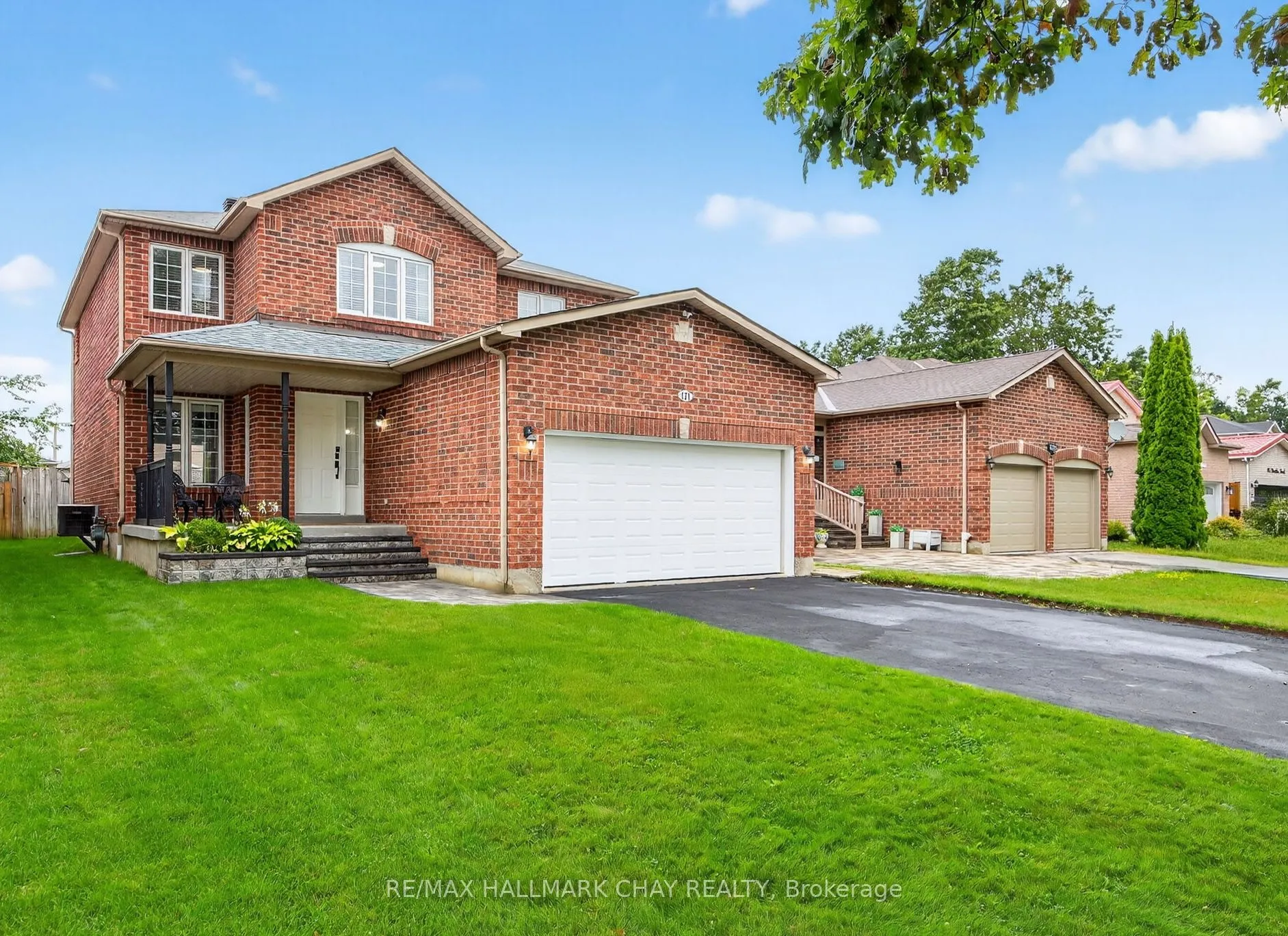 Detached 4 bedroom 3 bathroom at 171 Brucker Road in Barrie - MLS# S12594842