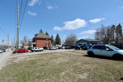 150 Essa Road, Barrie, ON L4N 3L1