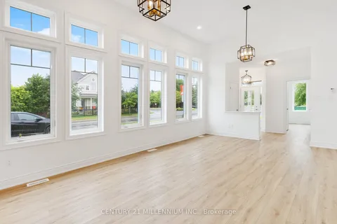 2 Sandy Coast Cres, Wasaga Beach, ON L9Z 0J9