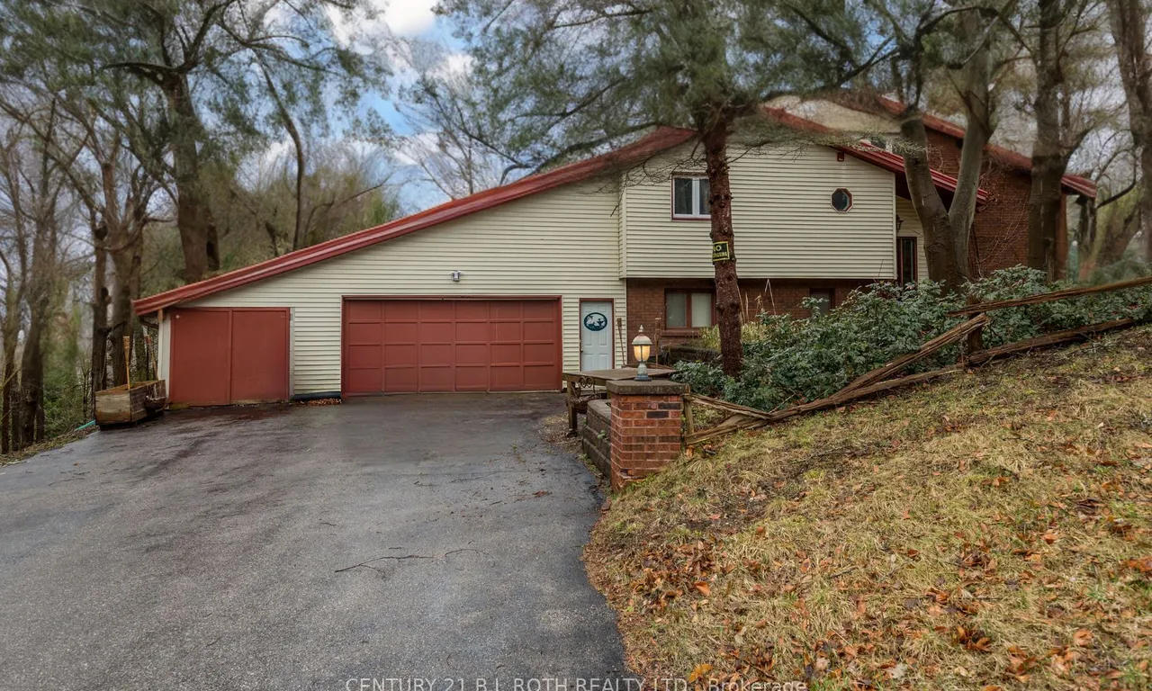 2695 Old Barrie Rd, Oro-Medonte, ON L3V 0K3