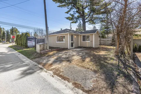 72 57th St, Wasaga Beach, ON L9Z 1W2