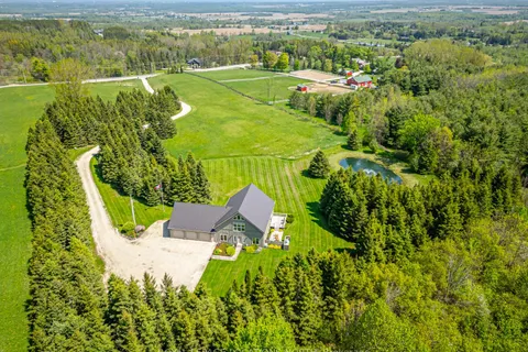 9197 County 91 Rd, Clearview, ON L0M 1H0