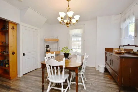 14 Mill St, Springwater, ON L0L 1V0