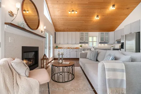 4165 Orkney BDeach Rd, Ramara, ON L3V 6H7