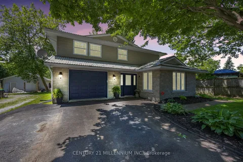 3326 Cleveland Ave, Severn, ON L3V 0V9