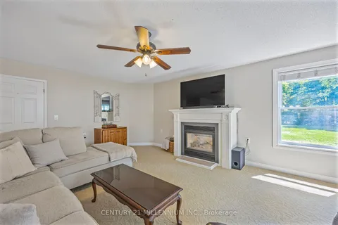 3326 Cleveland Ave, Severn, ON L3V 0V9