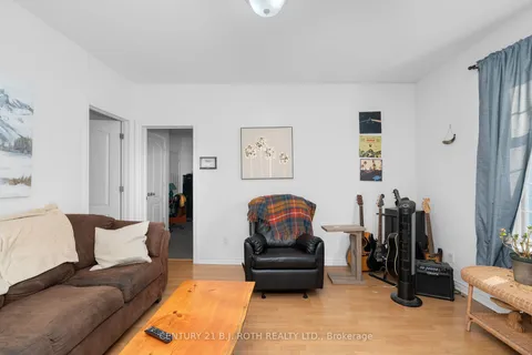 165 Parkview Ave, Orillia, ON L3V 4M4