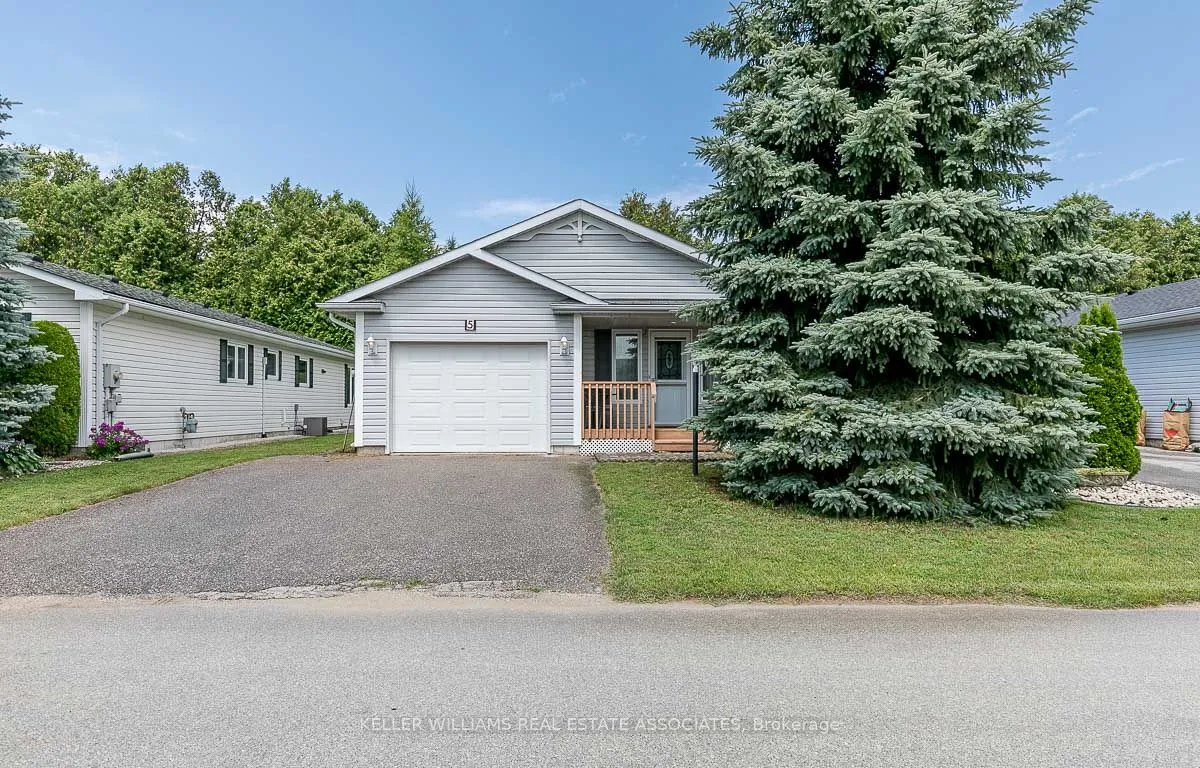 5 Pennsylvania Ave, Wasaga Beach, ON L9Z 3A8