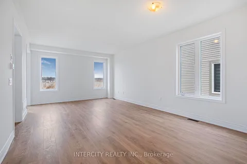 11 Carriage Lane, Wasaga Beach, ON L9Z 0L8