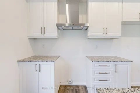 130 Elgin St, Orillia, ON L3V 8P7