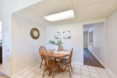 326 Crawford St, Orillia, ON L3V 1K1