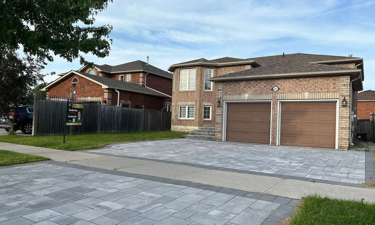265 johnson St, Barrie, ON L4M 6R9