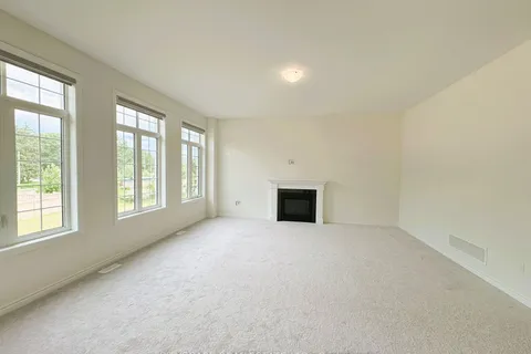 51 Sanford Circ, Springwater, ON L9X 2A9