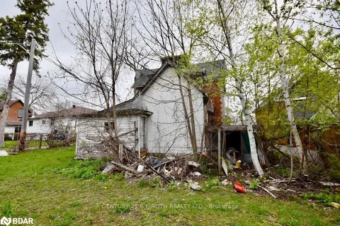 105 MATCHEDASH Street, ON L3V 4W9