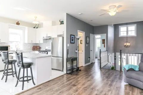 230 Roy Dr, Clearview, ON L0M 1S0