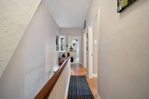 98 Mary St, Barrie, ON L4N 1T1