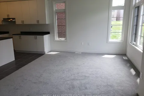 14 Sassafras Rd, Springwater, ON L9X 2C6