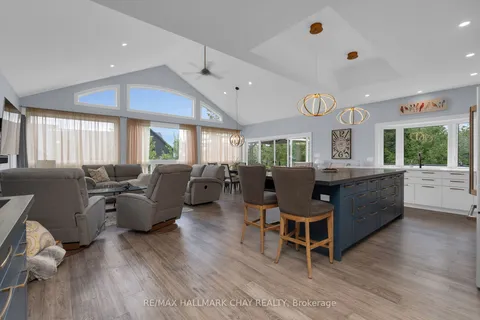 225 Lakeshore Rd, Oro-Medonte, ON L0L 2E0