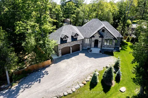 833 Eastdale Dr, Wasaga Beach, ON L9Z 2R5
