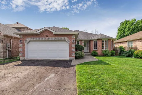 37 Livia Herman Way, Barrie, ON L4M 6X1
