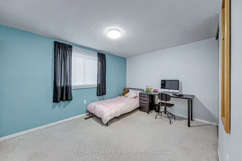 219 Burns Circ, Barrie, ON L4N 6A5