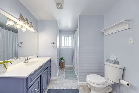 219 Burns Circ, Barrie, ON L4N 6A5