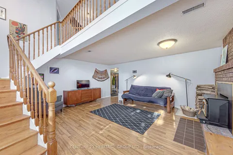 219 Burns Circ, Barrie, ON L4N 6A5