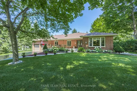 5 Nicholson Cres, Springwater, ON L0L 1Y3