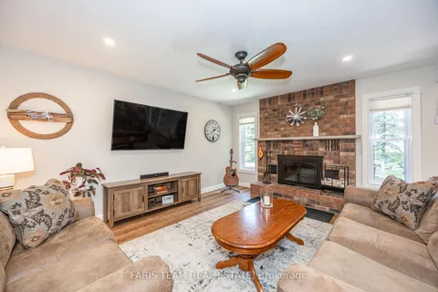 5 Nicholson Cres, Springwater, ON L0L 1Y3