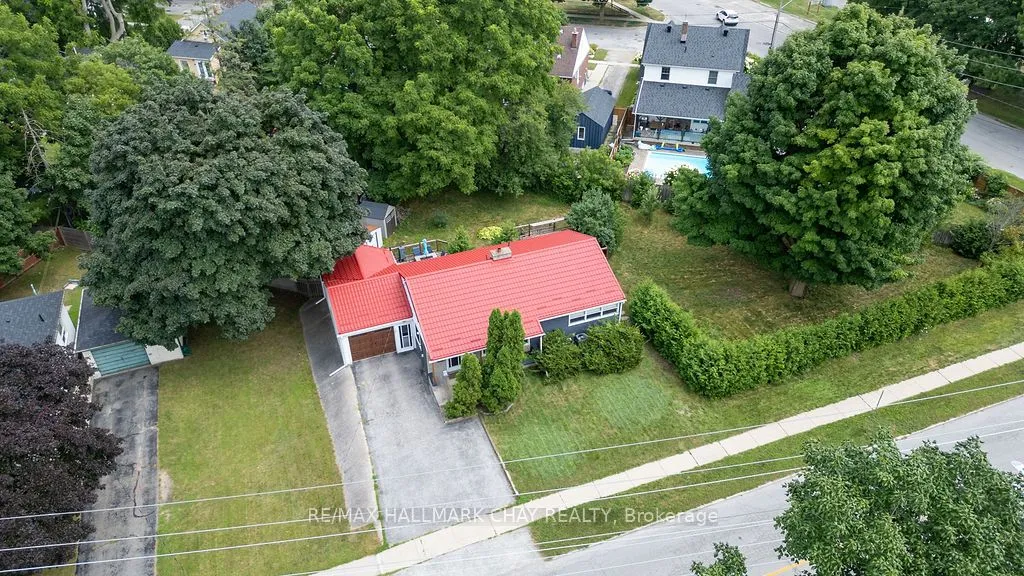 325 Innisfil Street, Barrie, ON L4N 3G4