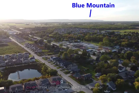 210 Sutherland Street, ON L0M 1S0