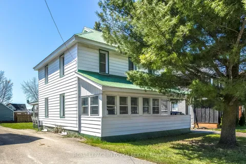30 Maria St, Penetanguishene, ON L9M 1L5
