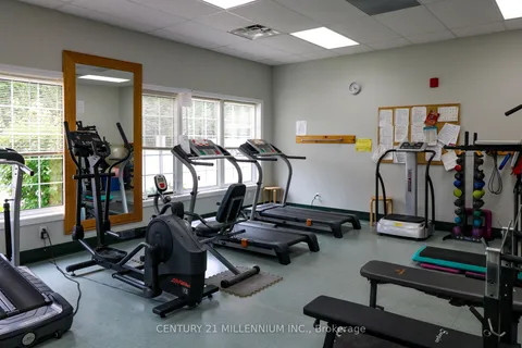 60 Pennsylvania Ave, Wasaga Beach, ON L9Z 3A8