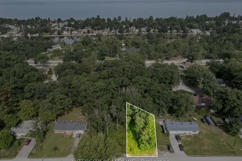 76 Antigua Dr, Wasaga Beach, ON L9Z 2S3