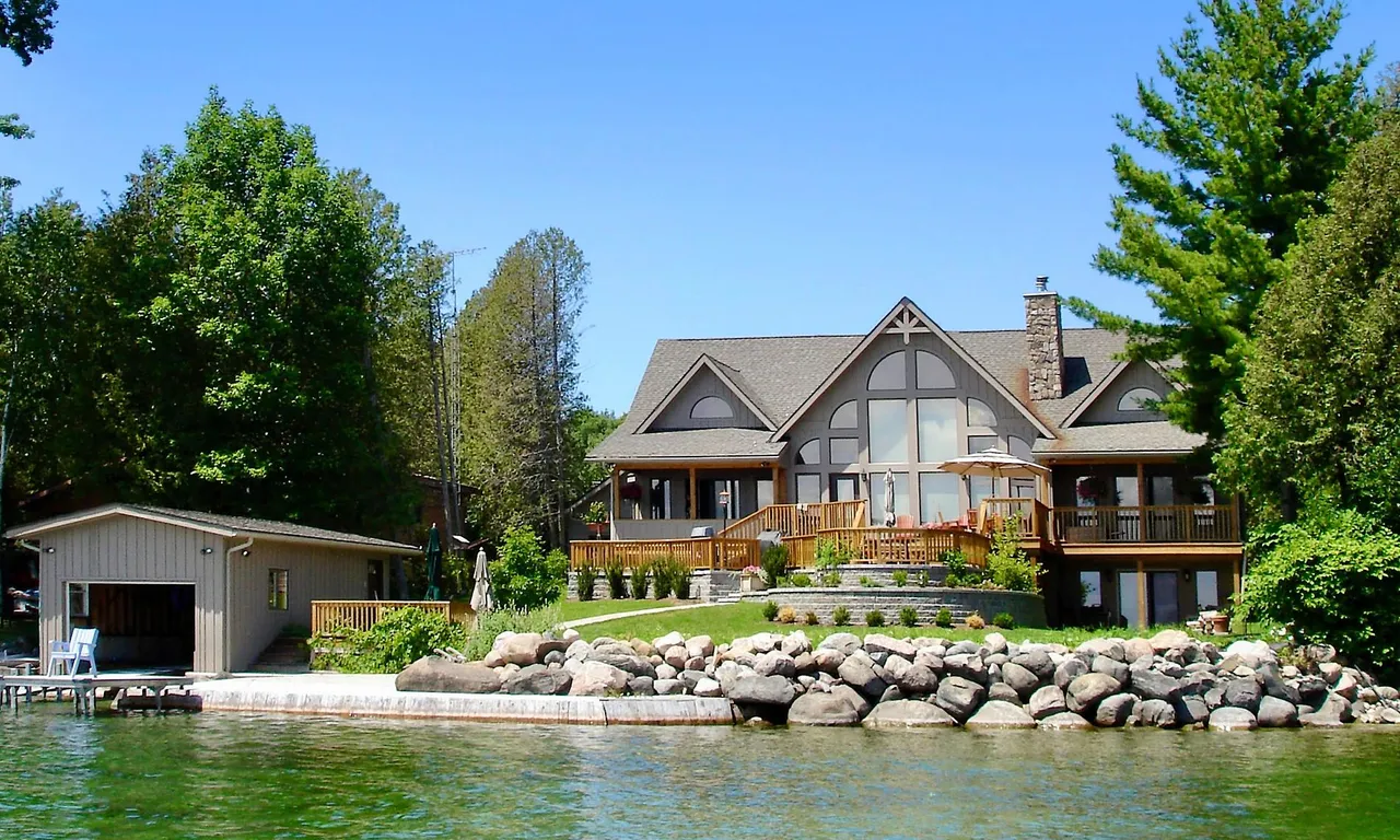 123 Parkside Dr, Oro-Medonte, ON L0L 1T0