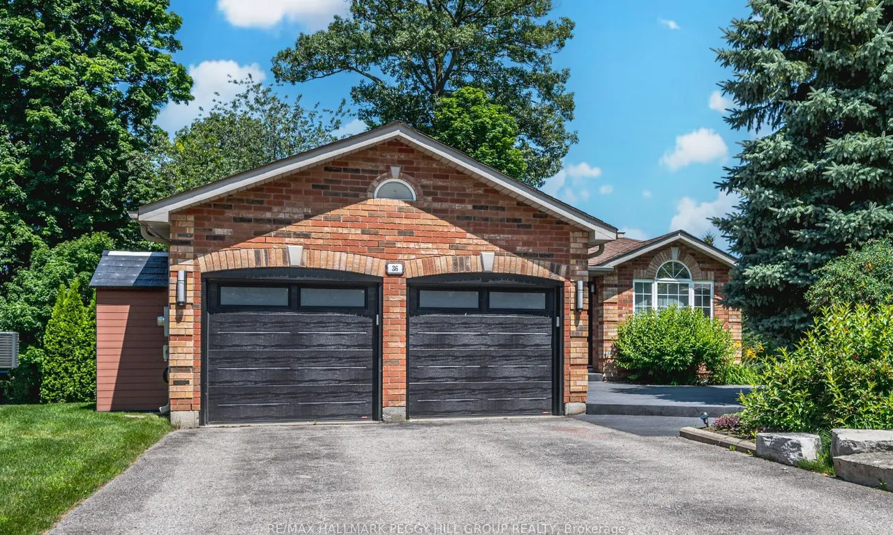 36 Glen Oak Crt, Barrie, ON L4M 6M4