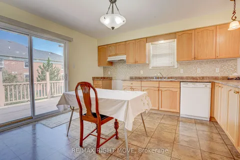 32 Jordon Cres, Orillia, ON L3V 8A9
