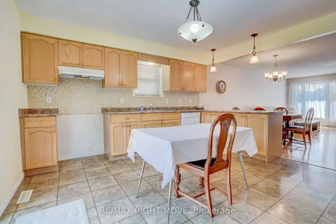 32 Jordon Cres, Orillia, ON L3V 8A9