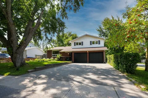 18 Centennial Ave, Springwater, ON L0L 1P0